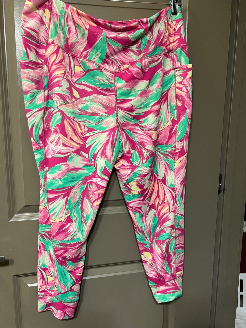 BELLE KIM GRAVEL pink floral leggings size XL